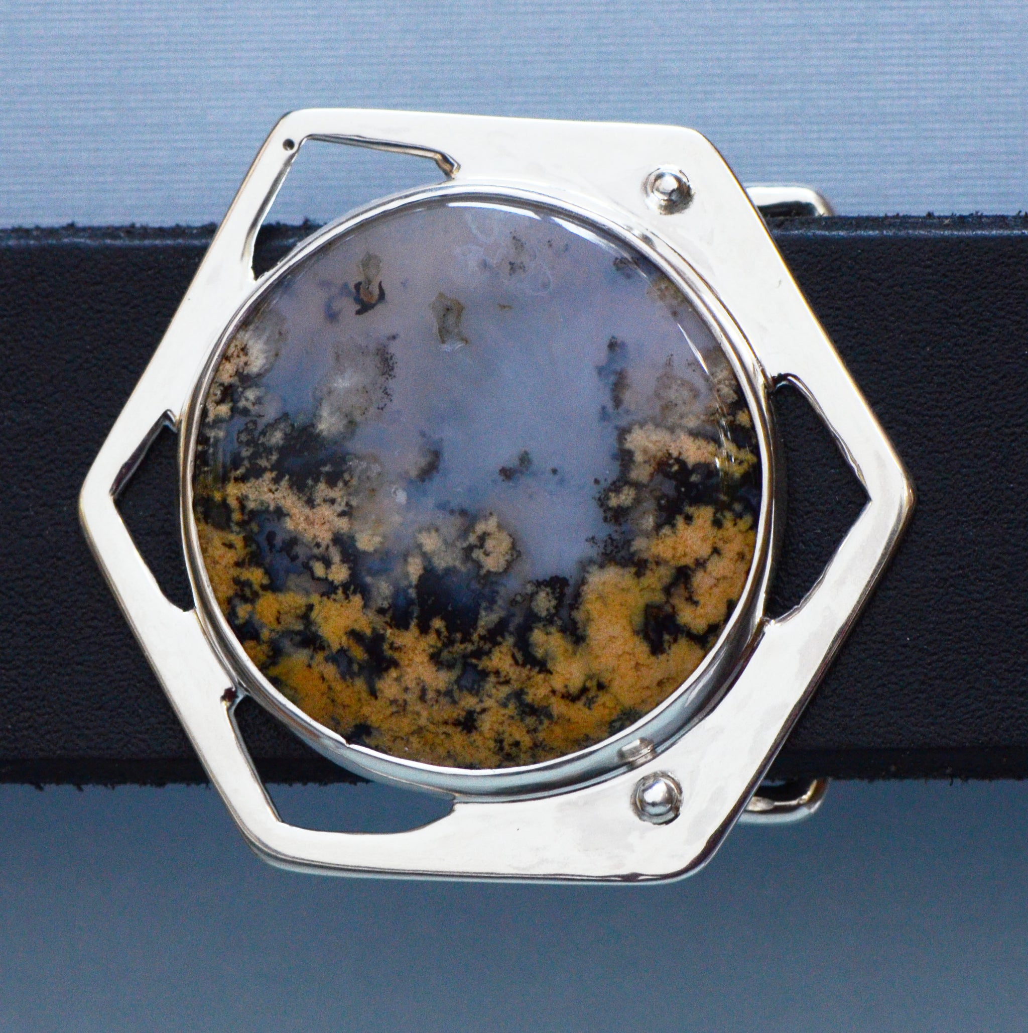 Silver Belt Buckle featuring a Plume Agate Cabochon – Shaun 